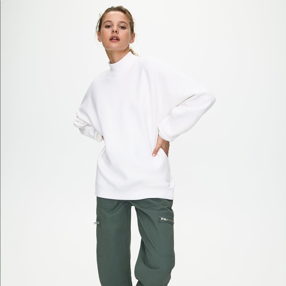 Aritzia Cozy Fleece Boyfriend Mock Sweatshirt NWT - Picture 2 of 9